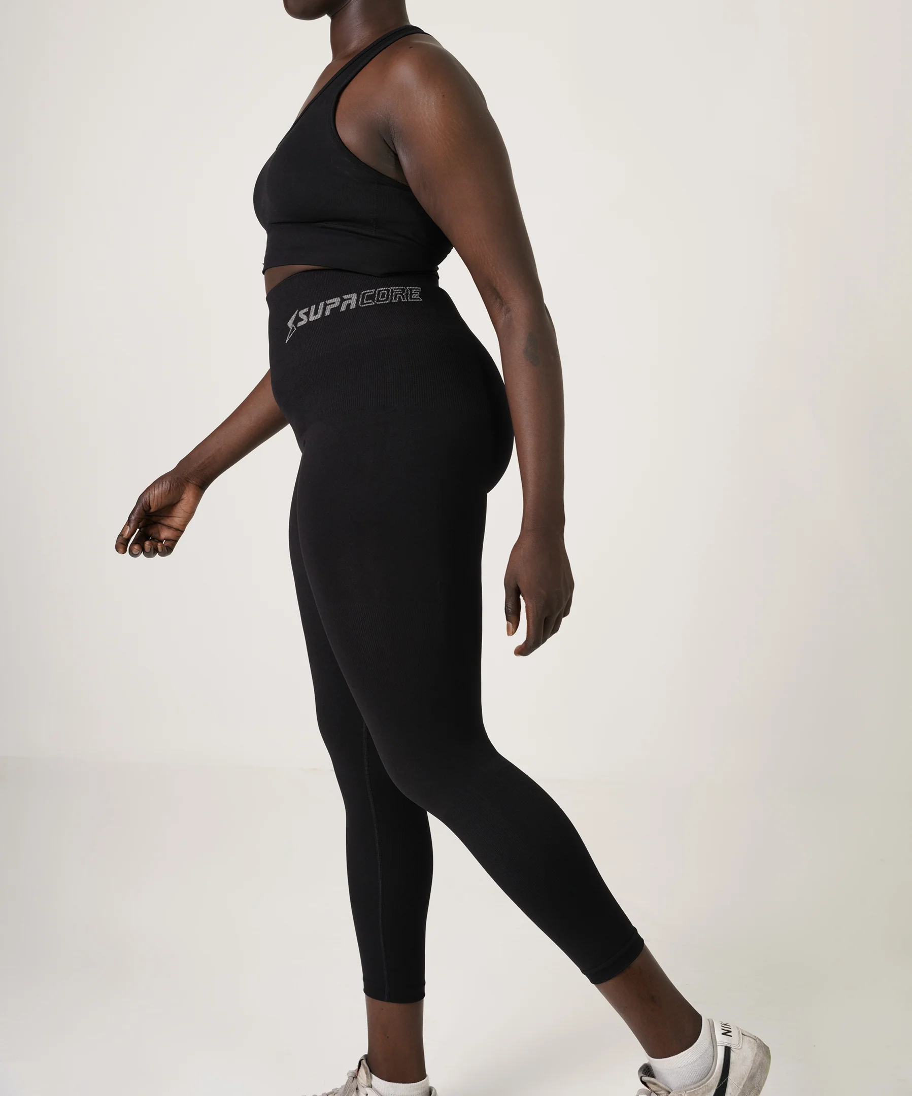Patented Charlotte CORETECH® Recovery / POSTPARTUM 7/8 Leggings with Pocket - Image 3