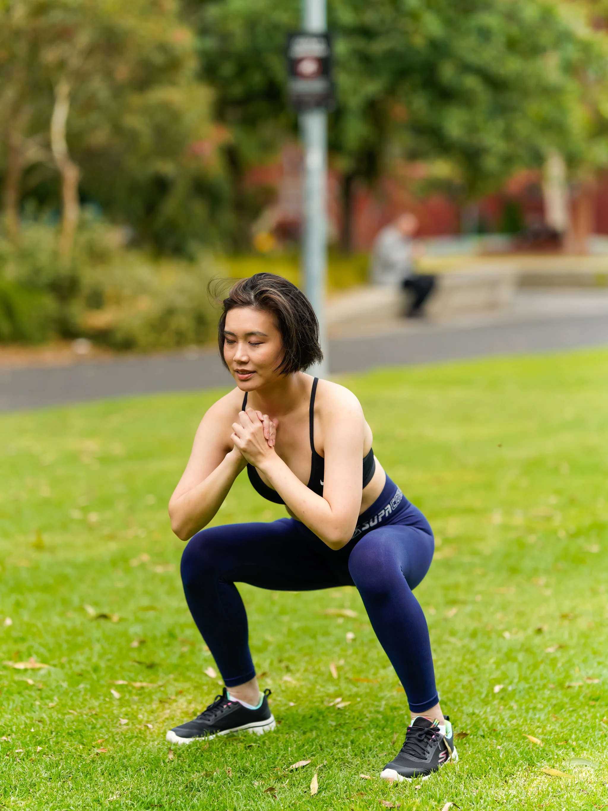 Patented Coretech® Kathy Body Mapped 7/8 Power RUNNING Leggings with Pocket -Black/Navy/Blue - Image 3